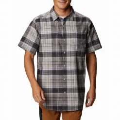 Columbia T-shirts and polos Men’s Under Exposure Short Sleeve Shirt